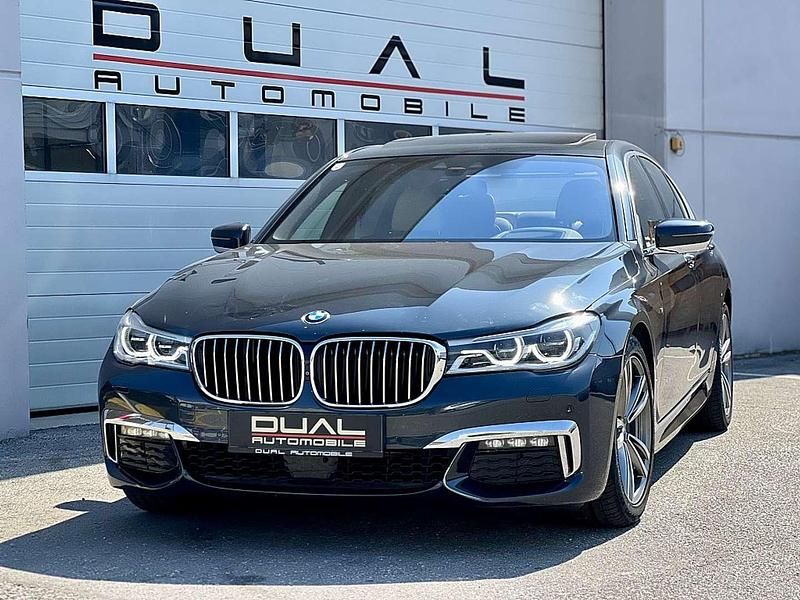 Grau Gebraucht 2016 BMW 740 M Sport Limousine | € 31.900 (Etwas zu teuer) - Bild 1/4