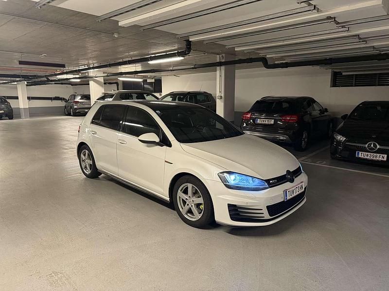 Gebraucht VW Golf VII GTD 184 PS (135 kW) 2013 Limousine