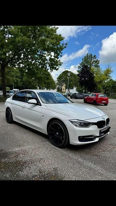 Gebraucht 2012 BMW 318 Sport Line Limousine | € 12.000 (Etwas zu teuer) - Bild 1/4