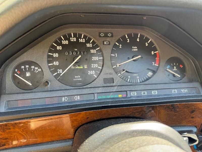Gebraucht BMW 318 Cabriolet 113 PS (83 kW) 1991 Dunkelblau Cabrio