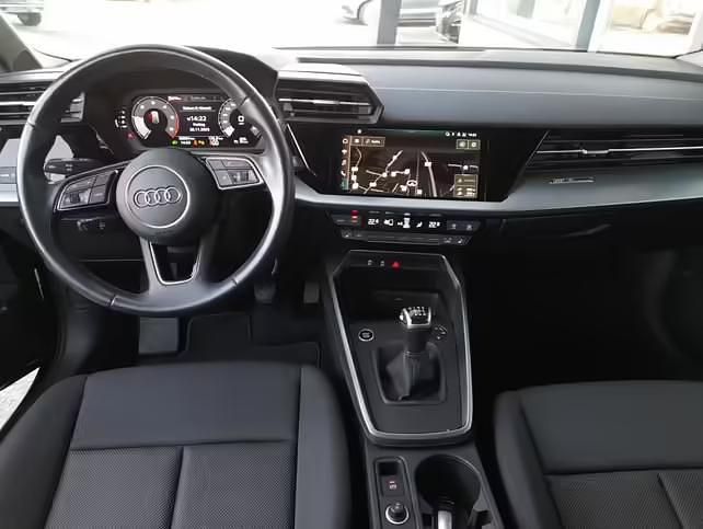 Gebraucht Audi A3 Design 116 PS (85 kW) 2021 Grau Limousine