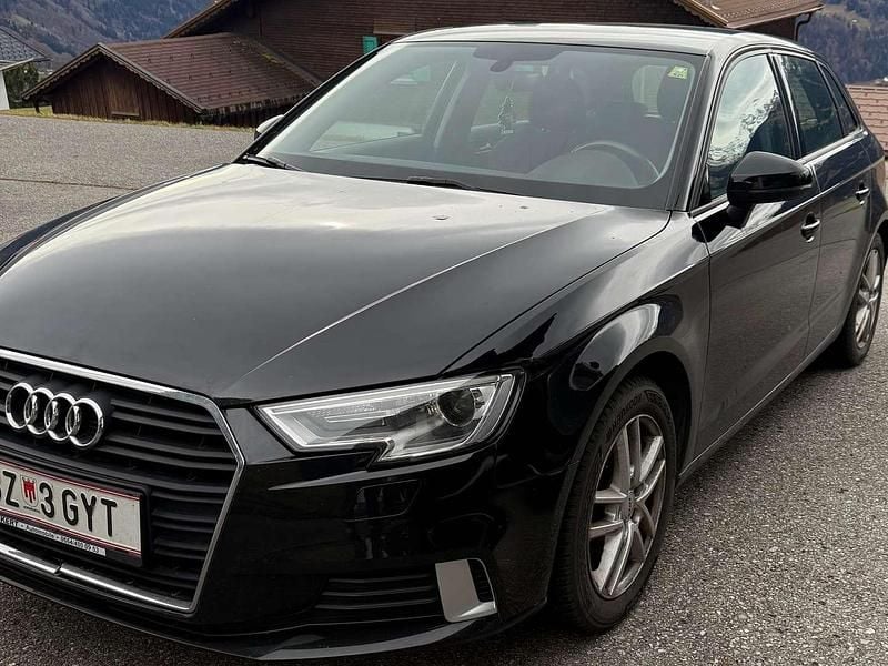 Schwarz Gebraucht 2017 Audi A3 Design Limousine | € 16.500 (Guter Preis) - Bild 1/4