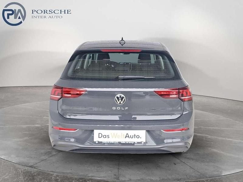 Neu VW Golf 116 PS (85 kW) 2025 Grau Limousine
