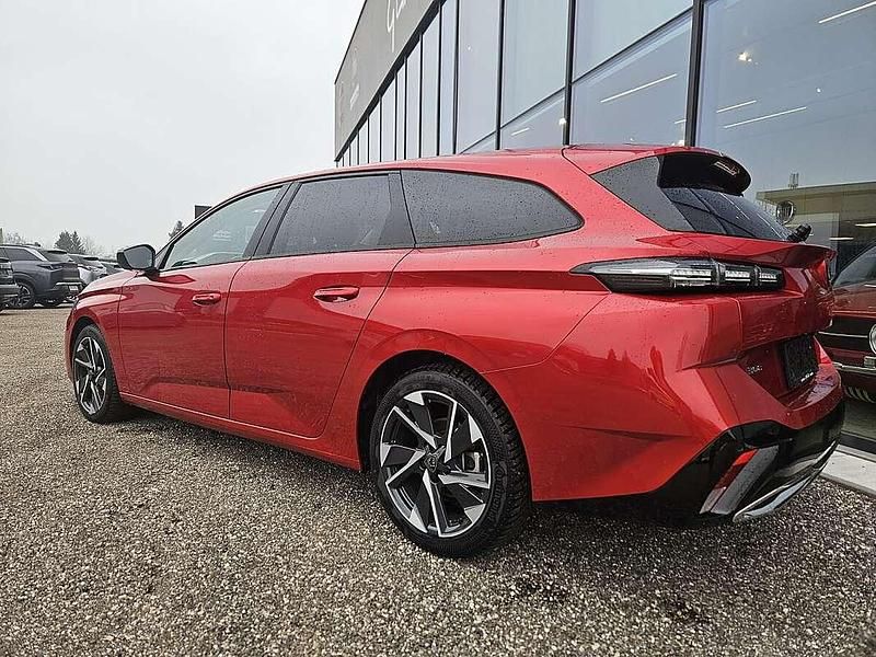 Gebraucht Peugeot 308 SW Allure 131 PS (96 kW) 2025 Rot Kombi
