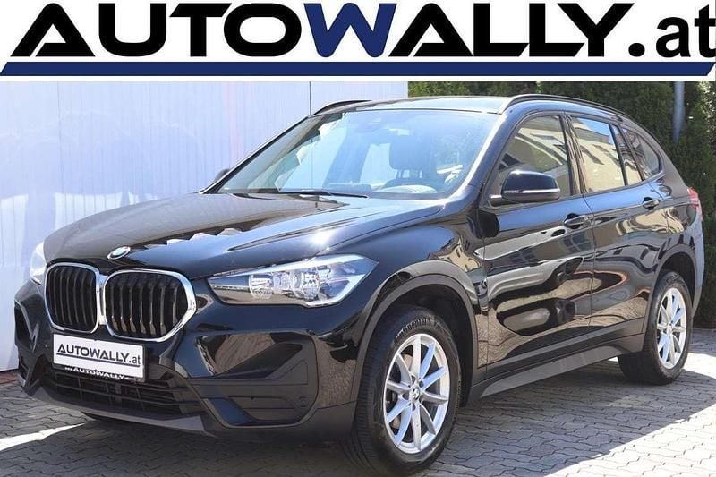 Schwarz Gebraucht 2022 BMW X1 Advantage SUV | € 25.450 (Fairer Preis) - Bild 1/4