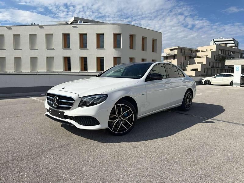 Gebraucht Mercedes E350 Avantgarde 211 PS (155 kW) 2017 Weiß Limousine