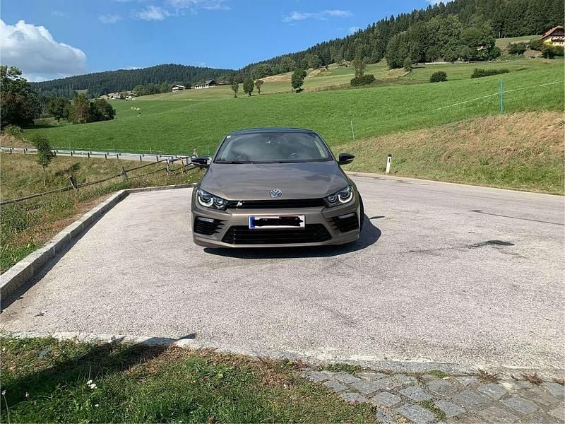 Gold Gebraucht 2015 VW Scirocco R Coupé | € 38.000 - Bild 1/3