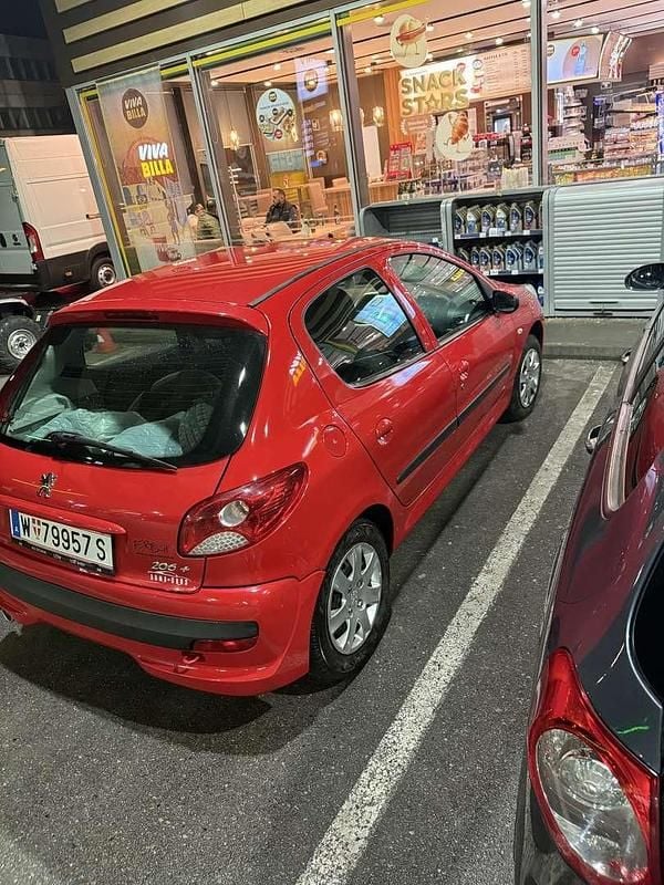 Gebraucht Peugeot 206 60 PS (44 kW) 2009 Limousine