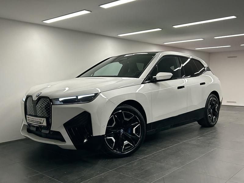 Weiß Gebraucht 2023 BMW iX SUV | € 48.850 (Guter Preis) - Bild 1/4
