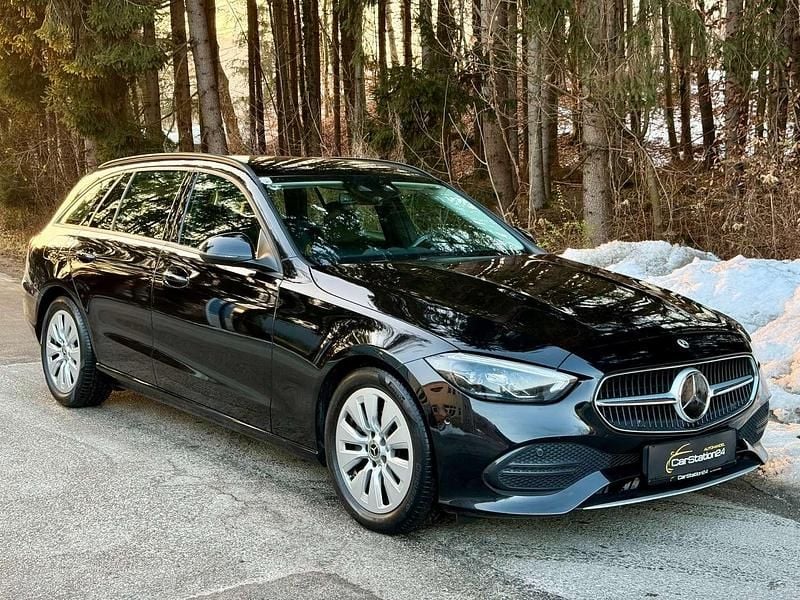 Gebraucht Mercedes C220 200 PS (147 kW) 2021 Schwarz Kombi