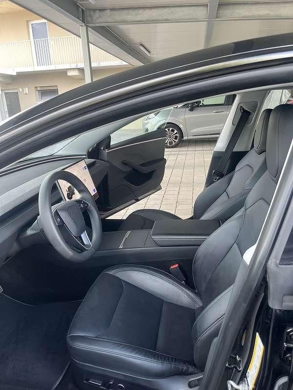 Gebraucht Tesla Model 3 Standard Range 208 kW (283 PS) 2024 Limousine