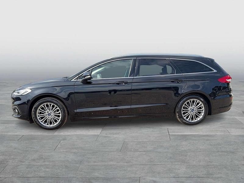 Gebraucht Ford Mondeo Titanium 150 PS (110 kW) 2022 Schwarz  metallic Kombi
