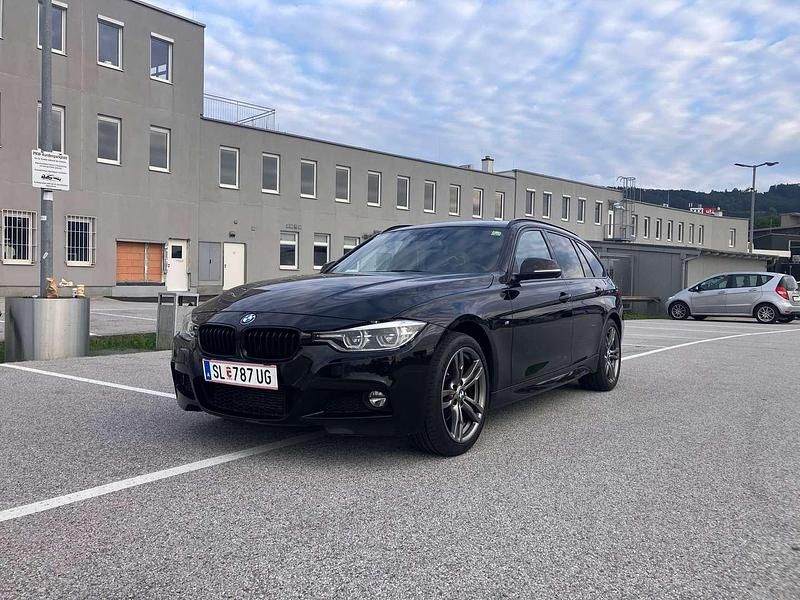Schwarz Gebraucht 2017 BMW 320 M Sport Kombi | € 20.700 (Fairer Preis) - Bild 1/4