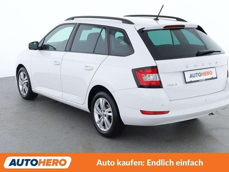Gebraucht Skoda Fabia Ambition 95 PS (69 kW) 2022 Weiß Kombi