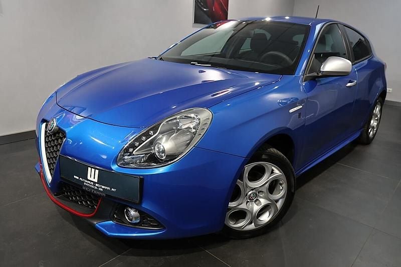 Gebraucht Alfa Romeo Giulietta Super 120 PS (88 kW) 2018 Blau Kleinwagen