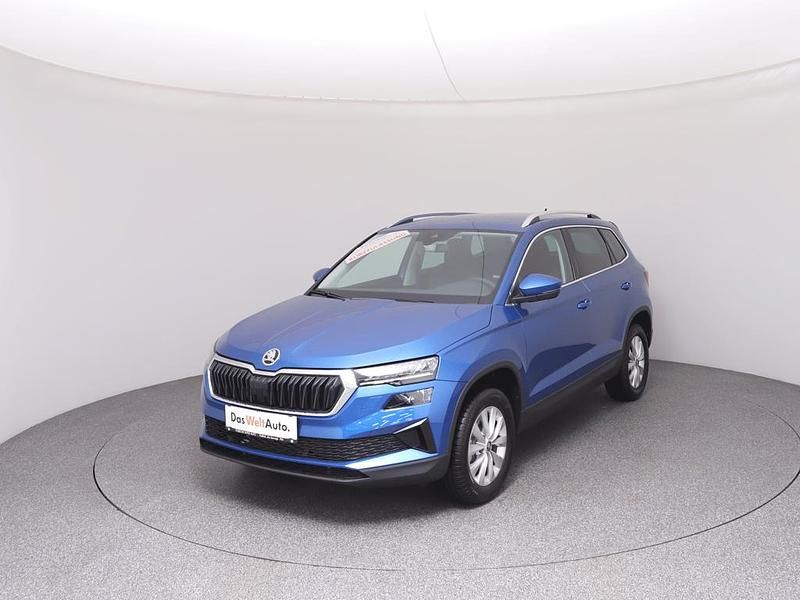 Neu Skoda Karoq Selection 150 PS (110 kW) 2026 Silber  metallic SUV