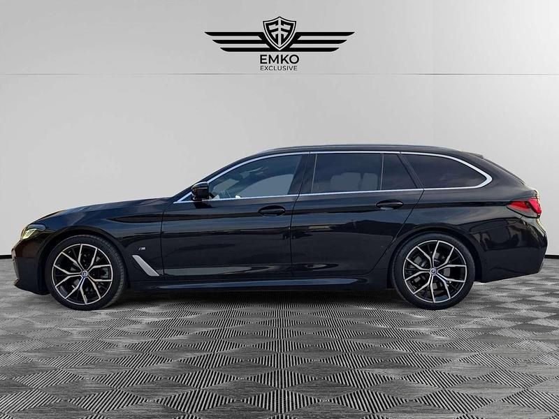 Gebraucht BMW 520 Sport Line 190 PS (139 kW) 2022 Schwarz Kombi