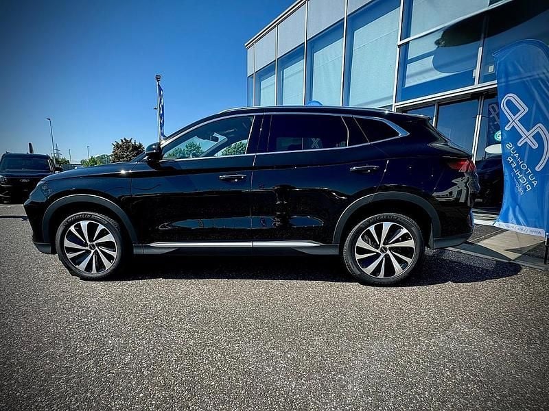 Neu BYD Seal U Design 324 PS (238 kW) 2026 Obsidian black SUV