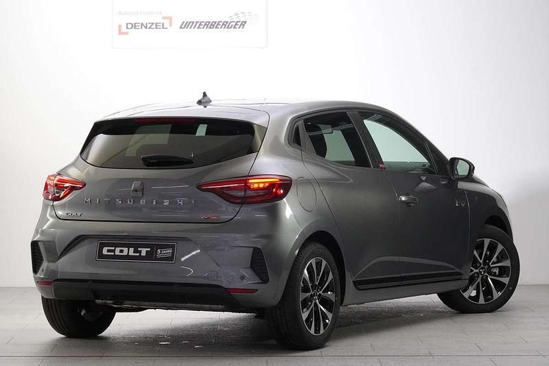 Neu Mitsubishi Colt Invite 94 PS (69 kW) 2025 Grau Limousine