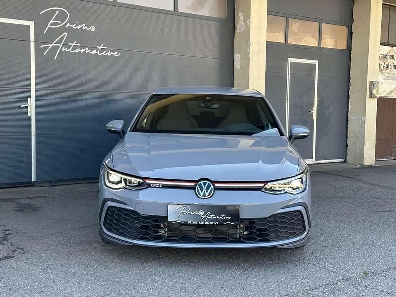 Gebraucht VW Golf VIII GTI 245 PS (180 kW) 2024 Grau Limousine