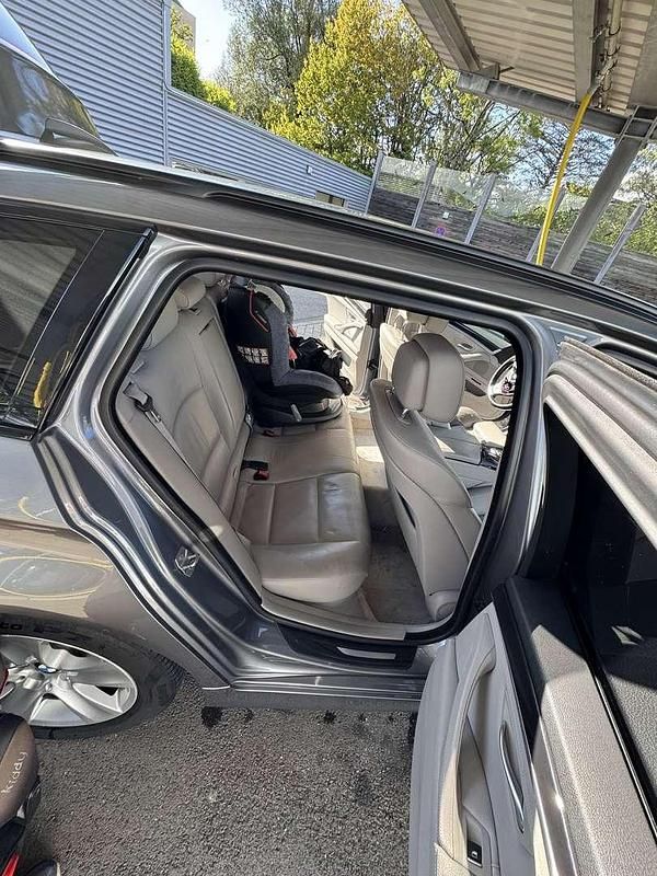 Gebraucht BMW 530 258 PS (189 kW) 2012 Kombi