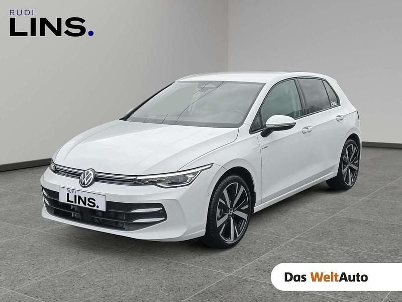 Neu VW Golf VIII 116 PS (85 kW) 2025 Weiss  normal Limousine