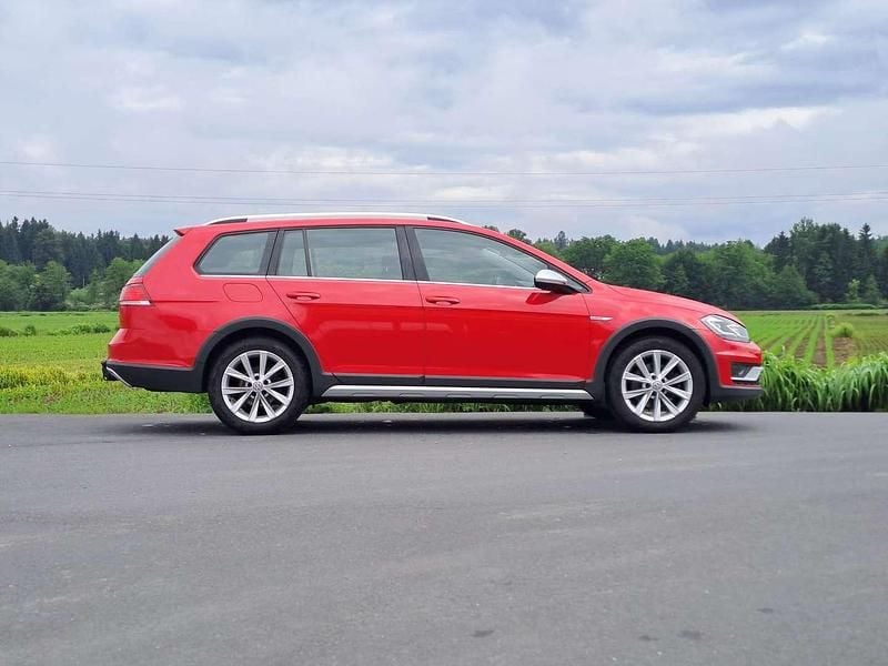 Rot Gebraucht 2020 VW Golf Alltrack Kombi | € 17.000 (Fairer Preis) - Bild 1/4