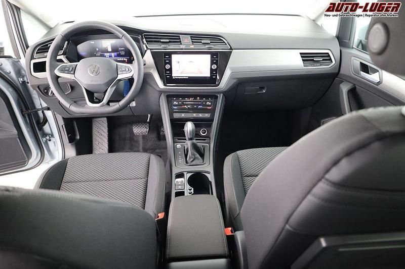 Neu VW Touran Comfortline 2025 Oyster silver metallic Van / Kleinbus