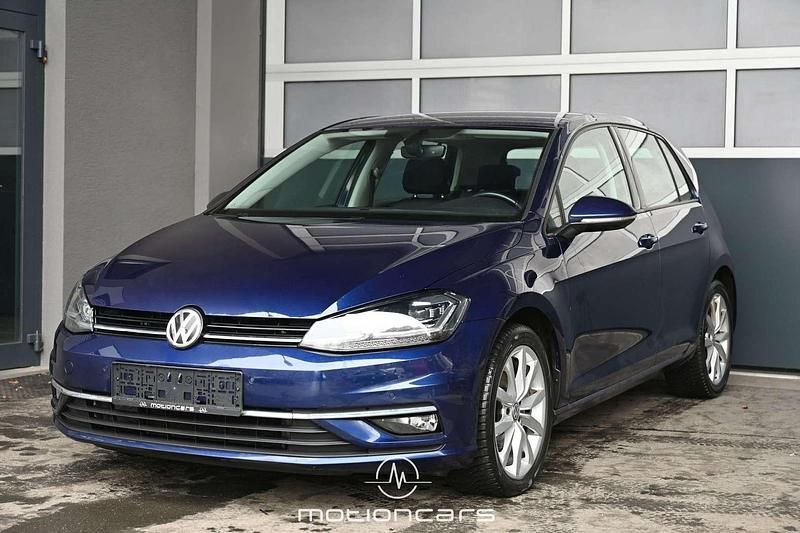 Blau Gebraucht 2017 VW Golf VII Comfortline Limousine | € 13.880 (Fairer Preis) - Bild 1/4