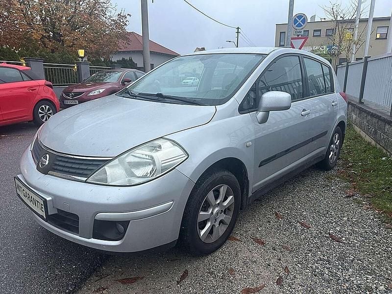 Gebraucht Nissan Tiida Tekna 110 PS (80 kW) 2008 Silber Limousine