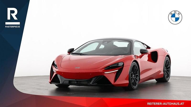 Gebraucht McLaren Artura 700 PS (514 kW) 2023 Rot (vermillion red) Coupé