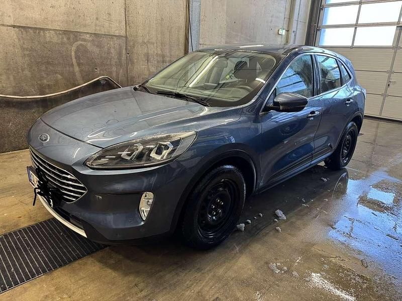 Gebraucht Ford Kuga Titanium 120 PS (88 kW) 2020 Blau SUV