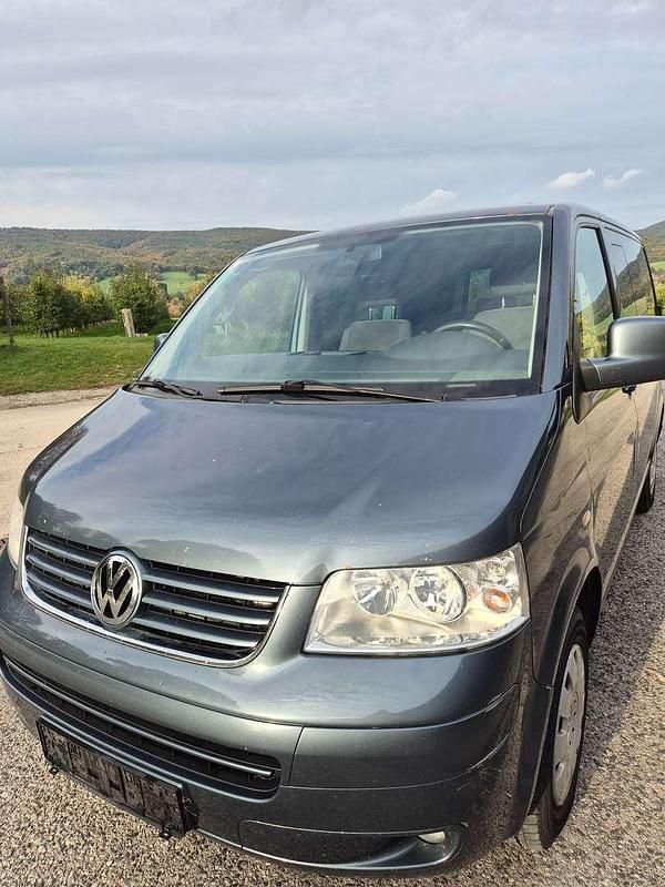 Grau Gebraucht 2009 VW Multivan Comfortline Van | € 5.000 - Bild 1/4