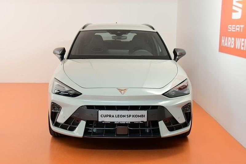 Gebraucht Cupra Leon 150 PS (110 kW) 2025 Hellgrau  metallic Kombi