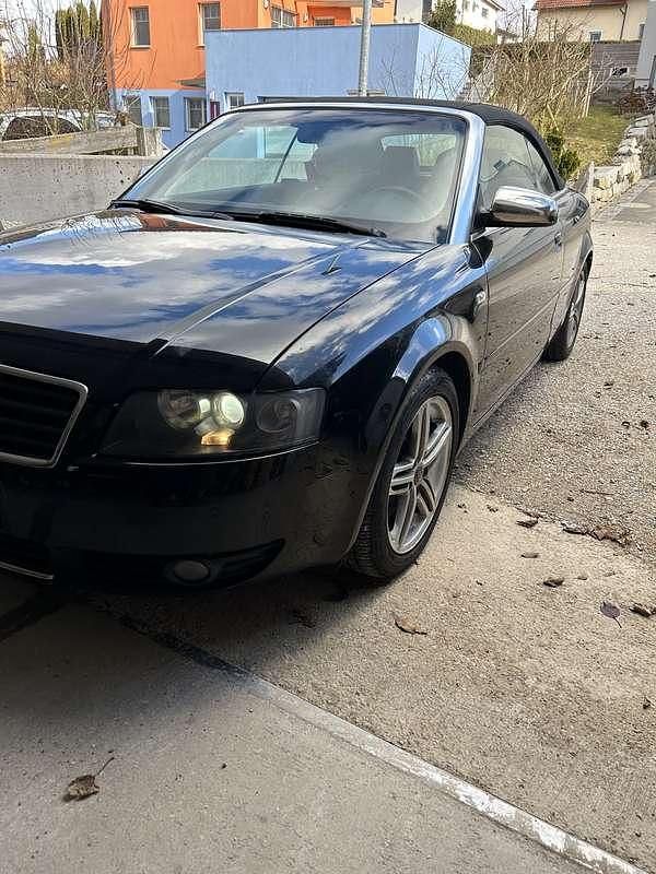 Gebraucht Audi A4 Cabriolet Comfort 163 PS (119 kW) 2004 Schwarz Cabrio