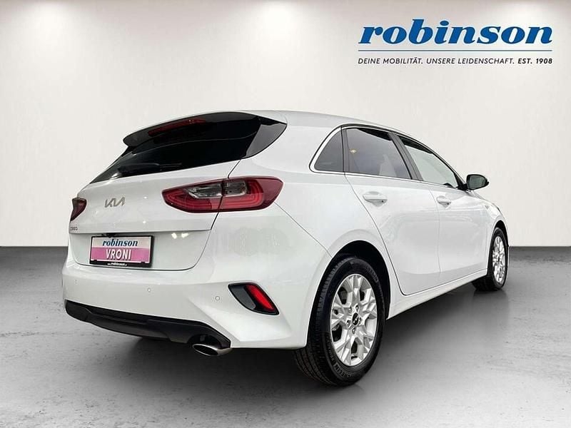 Gebraucht Kia Ceed Silver 101 PS (74 kW) 2025 Weiß Kleinwagen