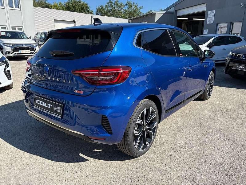 Neu Mitsubishi Colt Intense 94 PS (69 kW) 2025 Blau Limousine