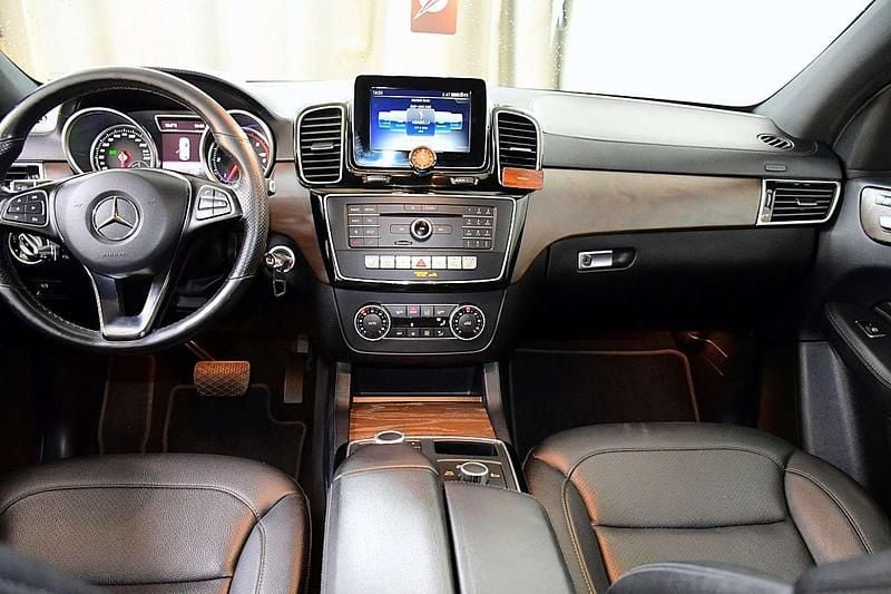 Gebraucht Mercedes GLE350 258 PS (189 kW) 2018 Schwarz Coupé