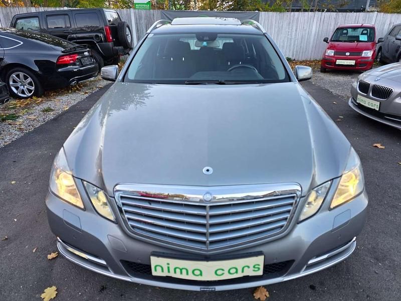 Gebraucht Mercedes E300 Edition 231 PS (169 kW) 2011 Grau Kombi