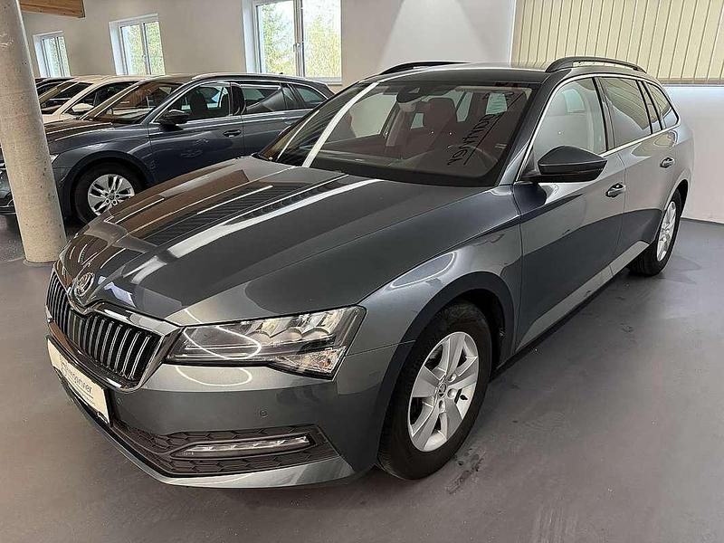 Gebraucht Skoda Superb 150 PS (110 kW) 2021 Grau Kombi
