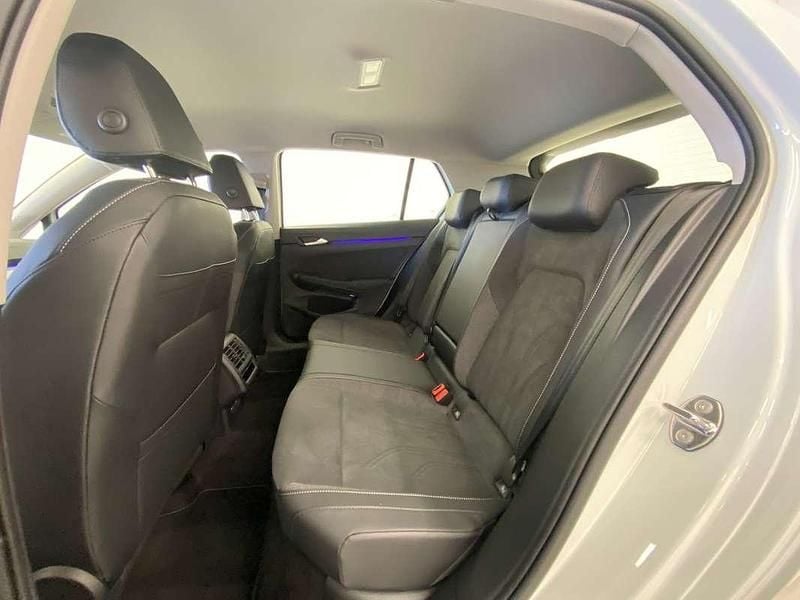 Neu VW Golf VIII Life 116 PS (85 kW) 2025 Weiß Limousine