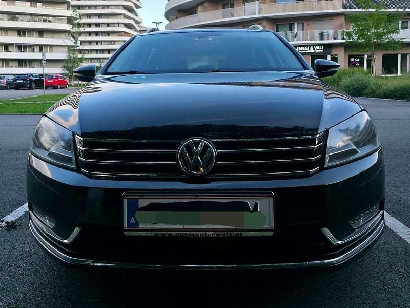 Gebraucht VW Passat Comfortline 122 PS (89 kW) 2012 Schwarz Kombi