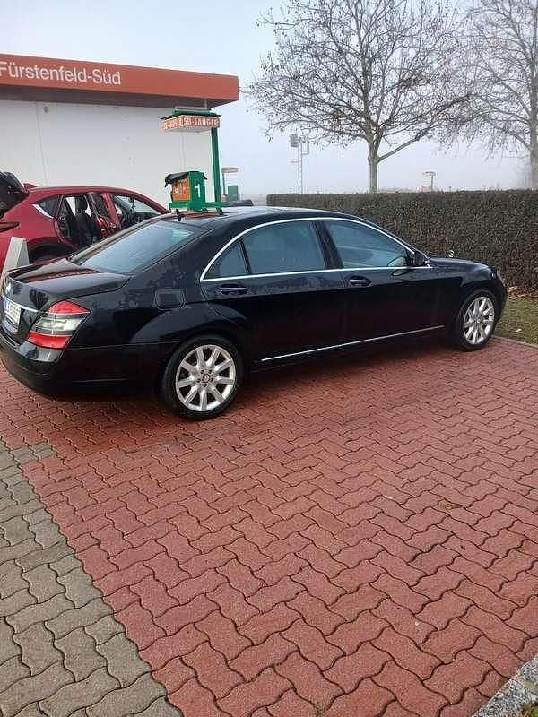 Schwarz Gebraucht 2009 Mercedes S350 Limousine | € 12.300 - Bild 1/4