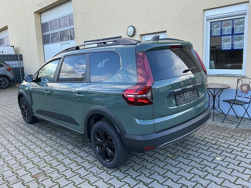 Neu Dacia Jogger Extreme 110 PS (80 kW) 2025 Van / Kleinbus