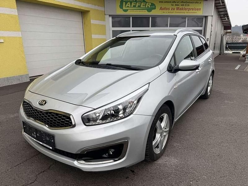 Gebraucht Kia Ceed Silver 99 PS (72 kW) 2017 Silber Kleinwagen