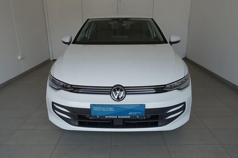 Gebraucht VW Golf VIII 116 PS (85 kW) 2025 Weiss  normal Limousine