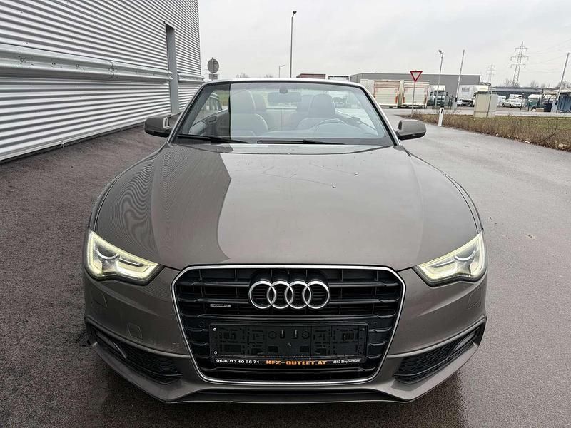 Gebraucht Audi A5 Cabriolet S-Line 177 PS (130 kW) 2015 Grau Cabrio