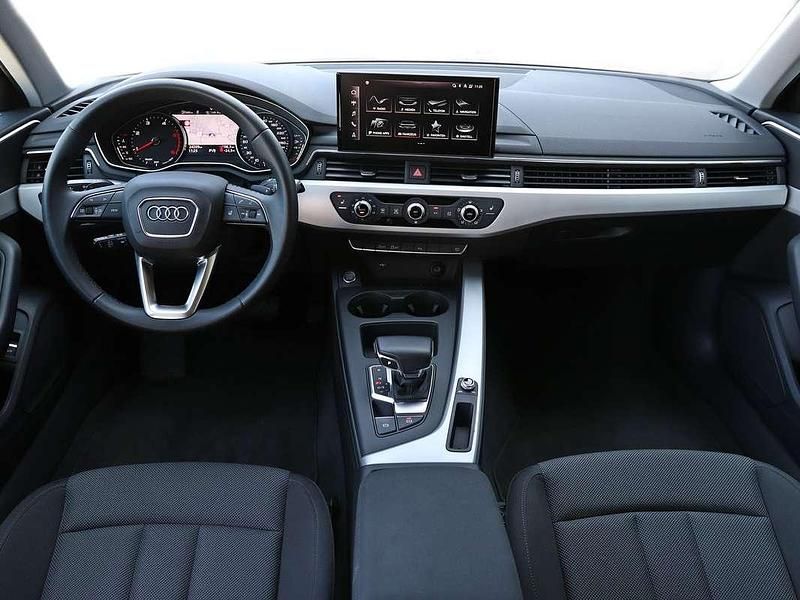 Gebraucht Audi A4 163 PS (119 kW) 2023 Schwarz metallic Kombi