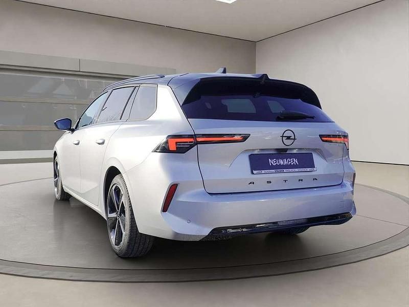 Neu Opel Astra 131 PS (96 kW) 2025 Silber Kombi