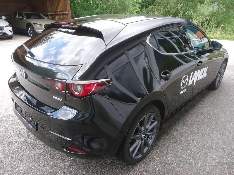 Gebraucht Mazda 3 Center-Line 140 PS (102 kW) 2025 Schwarz Limousine
